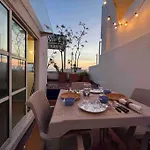 Tiny Duplex In The Walled City With Private Rooftop